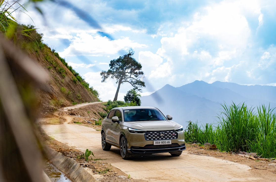 Honda Việt Nam chính thức áp dụng giá bán lẻ đề xuất mới cho mẫu xe  HR-V e:HEV RS