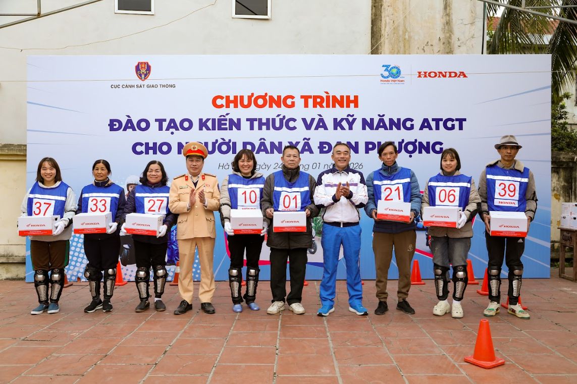 Honda Việt Nam triển khai hướng dẫn pháp luật về trật tư an toàn giao thông  và kỹ năng lái xe an toàn trên địa bàn trọng điểm