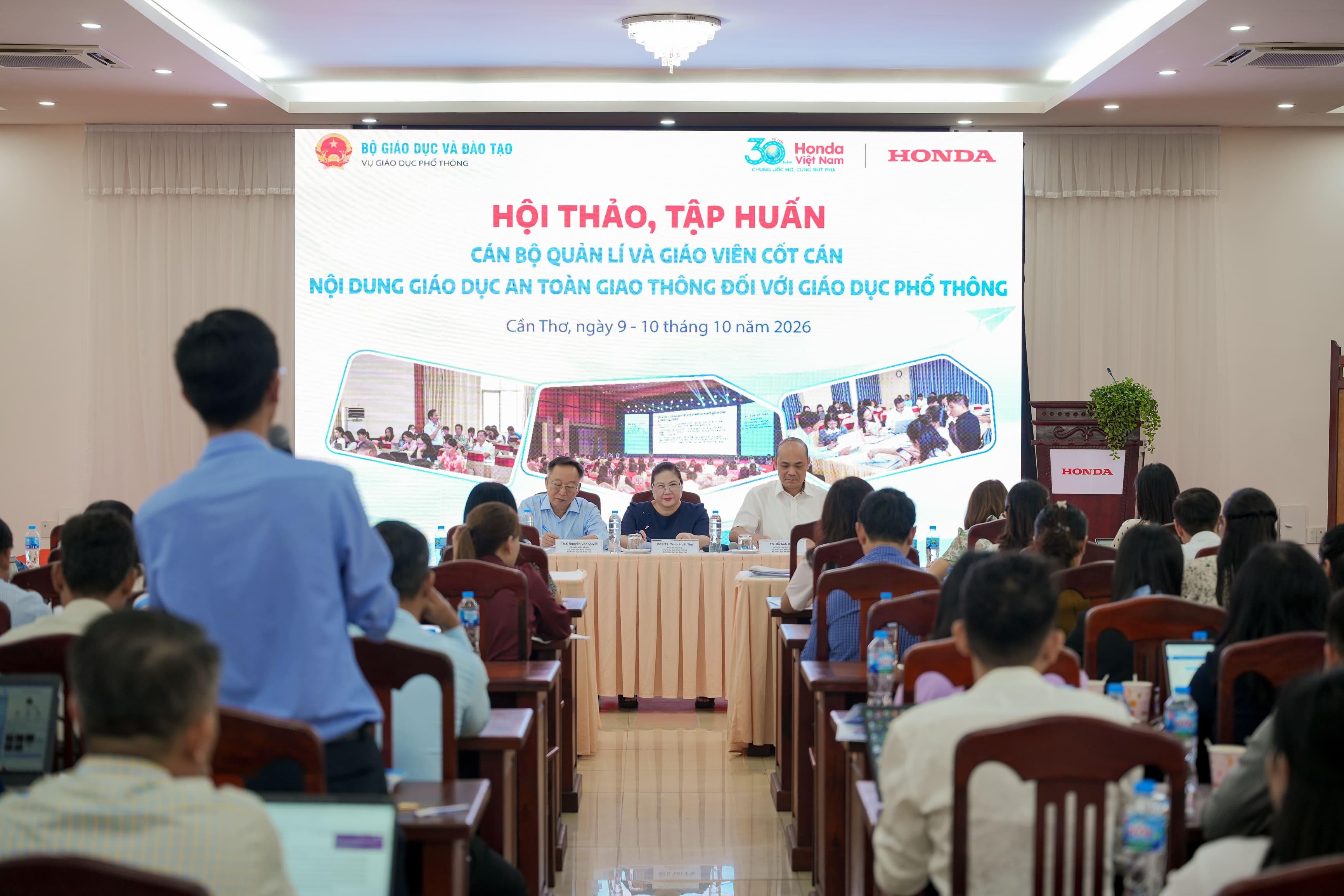 Honda Việt Nam đồng hành cùng Bộ Giáo dục và Đào tạo tổ chức  Hội thảo, tập huấn cán bộ quản lí và giáo viên cốt cán về nội dung giáo dục ATGT trong các cơ sở giáo dục phổ thông trên toàn quốc năm học 2026-2027